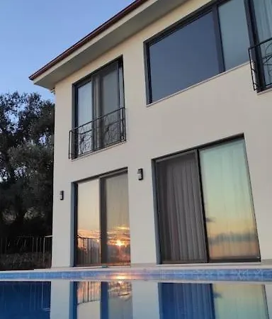 Paksoy Villa *